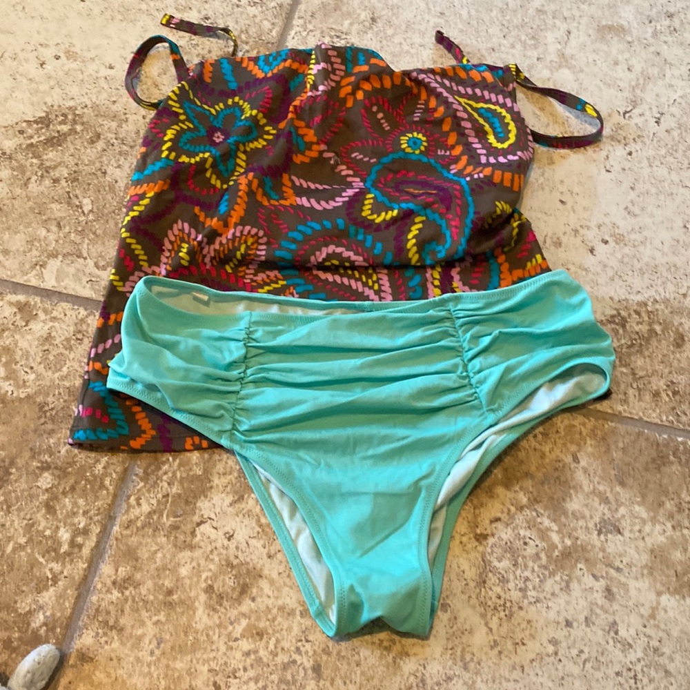 Victorias secret top and bottom suit